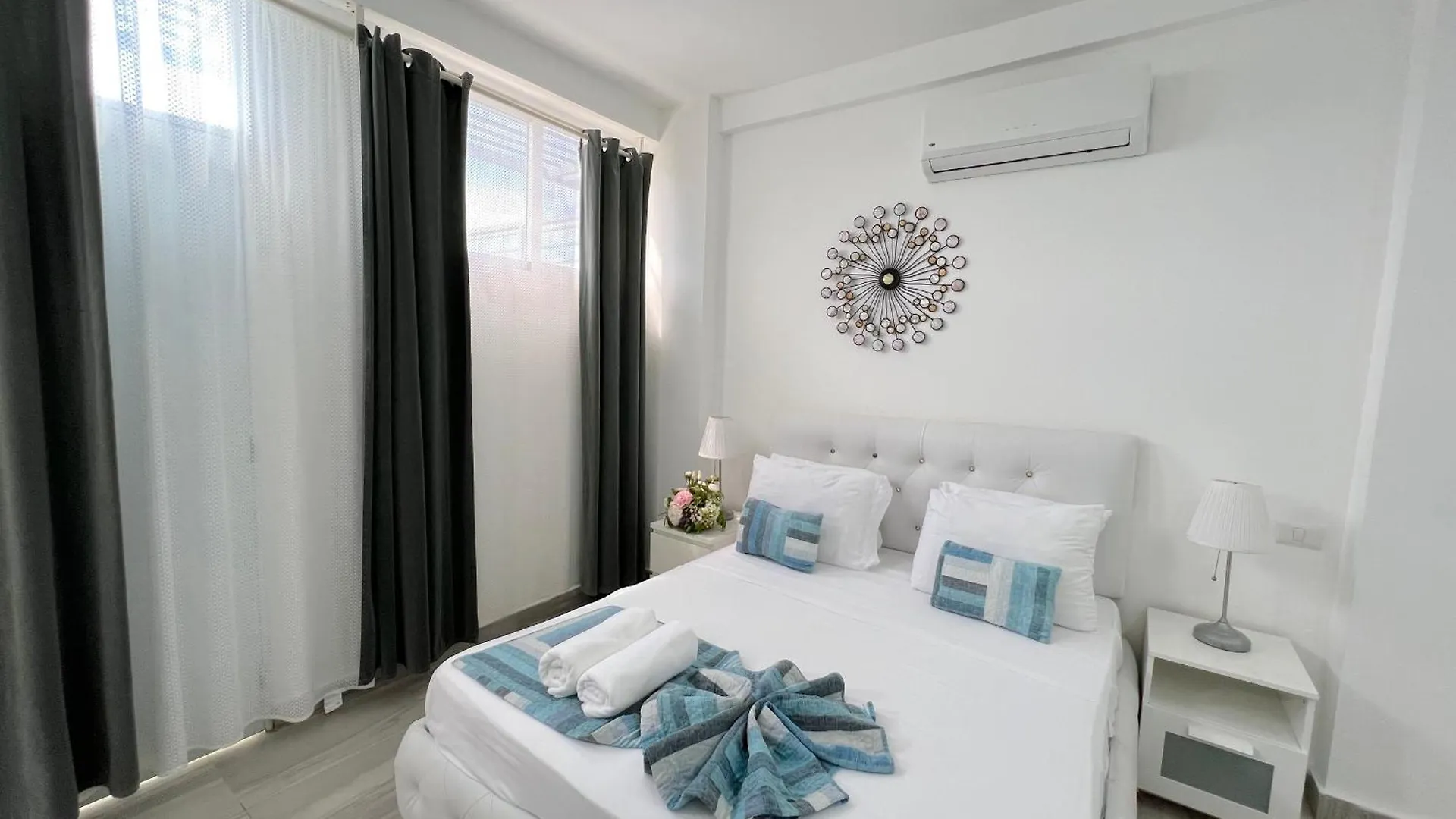 ***** Hotel Vacation Studios With Rooftop Pool, Beach Club, Restaurants - Playa Los Corales Punta Cana Dominikánská republika