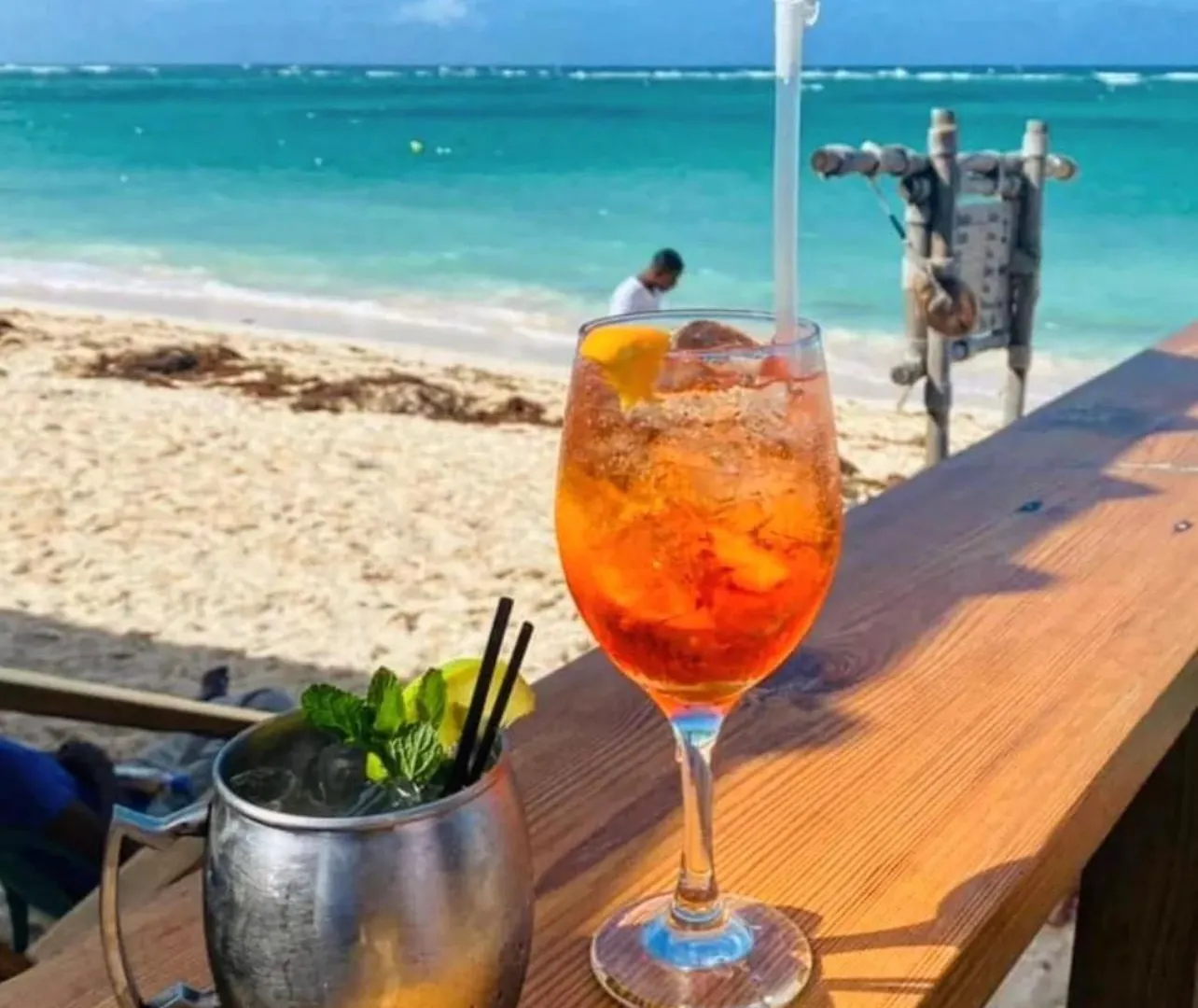 ***** Hotel Vacation Studios With Rooftop Pool, Beach Club, Restaurants - Playa Los Corales Punta Cana Dominican Republic