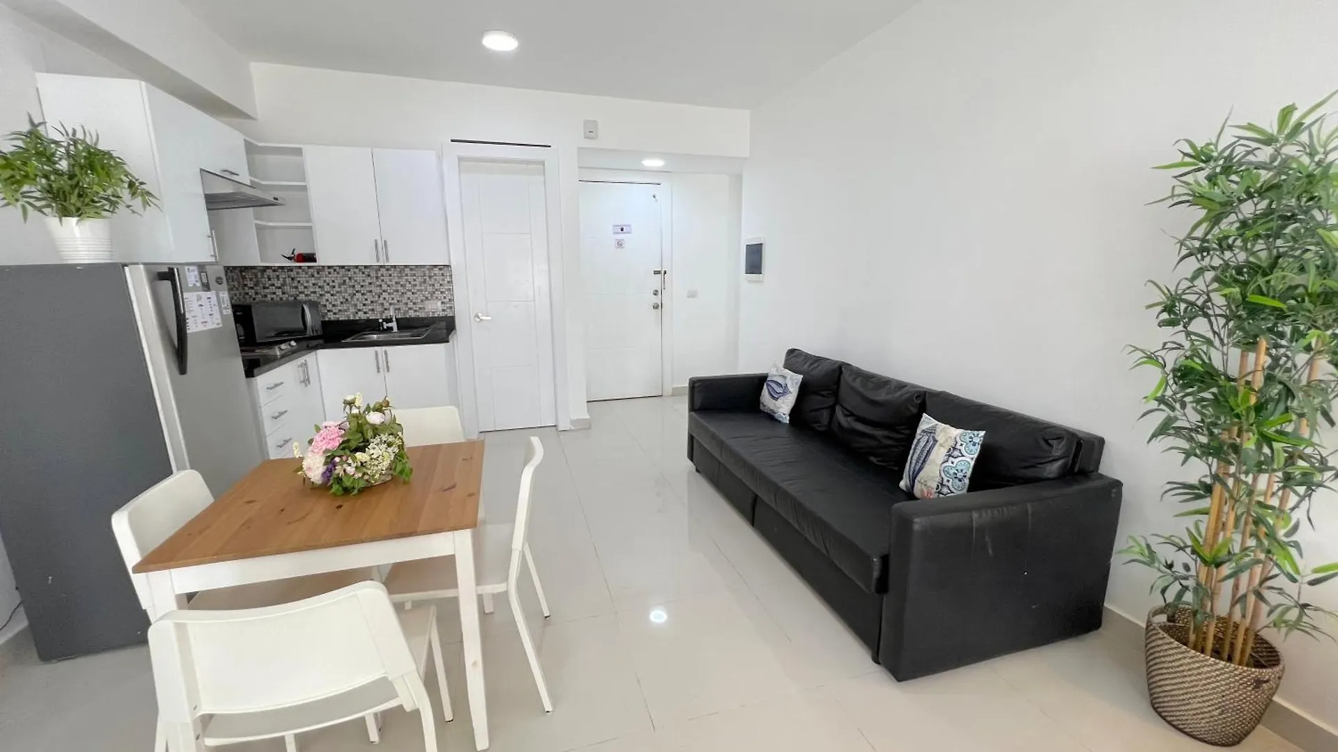 ***** Hotel Vacation Studios With Rooftop Pool, Beach Club, Restaurants - Playa Los Corales Punta Cana Dominican Republic