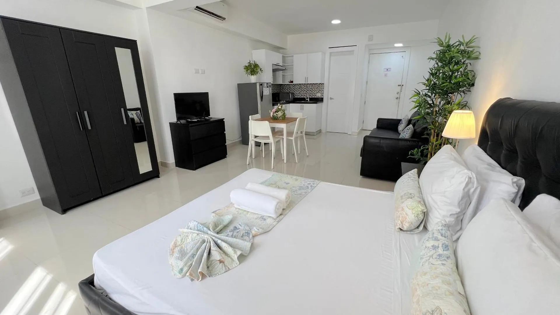 Vacation Studios With Rooftop Pool, Beach Club, Restaurants - Playa Los Corales Punta Cana 5*,  Dominican Republic