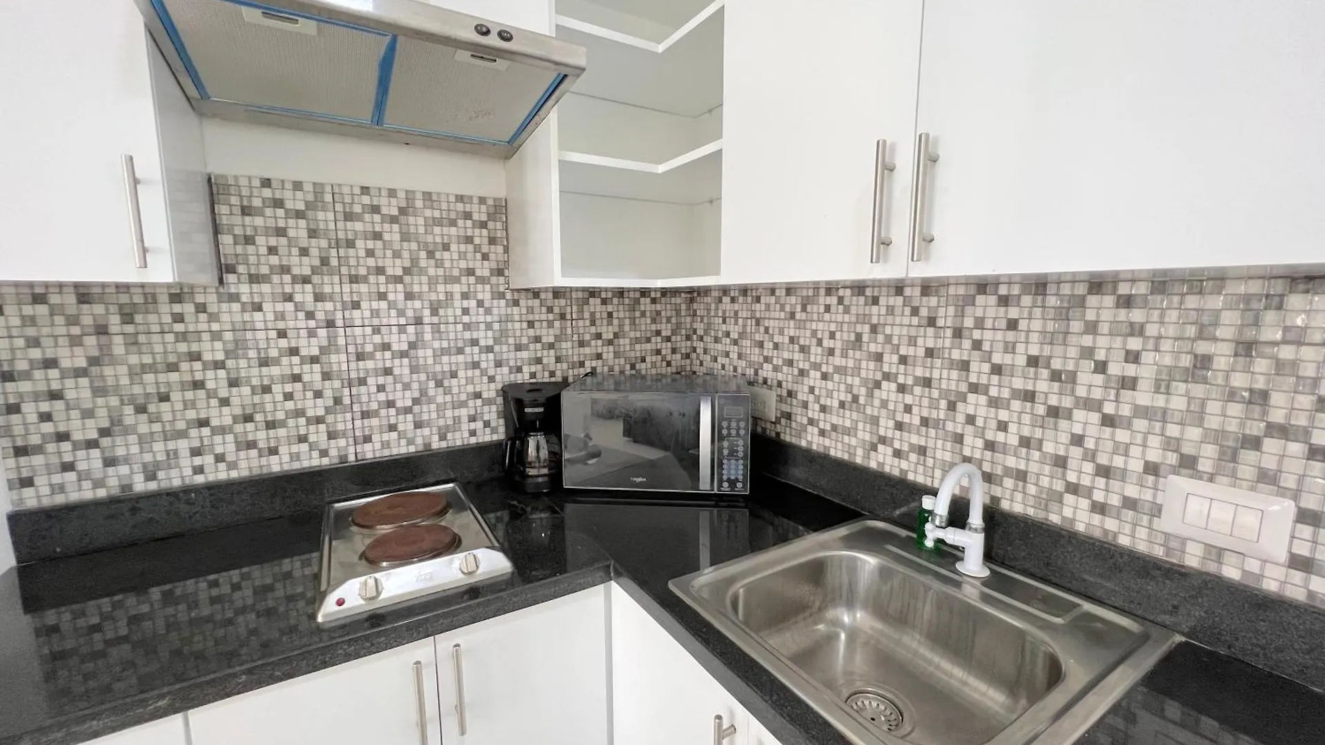 Vacation Studios With Rooftop Pool, Beach Club, Restaurants - Playa Los Corales Punta Cana Dominican Republic