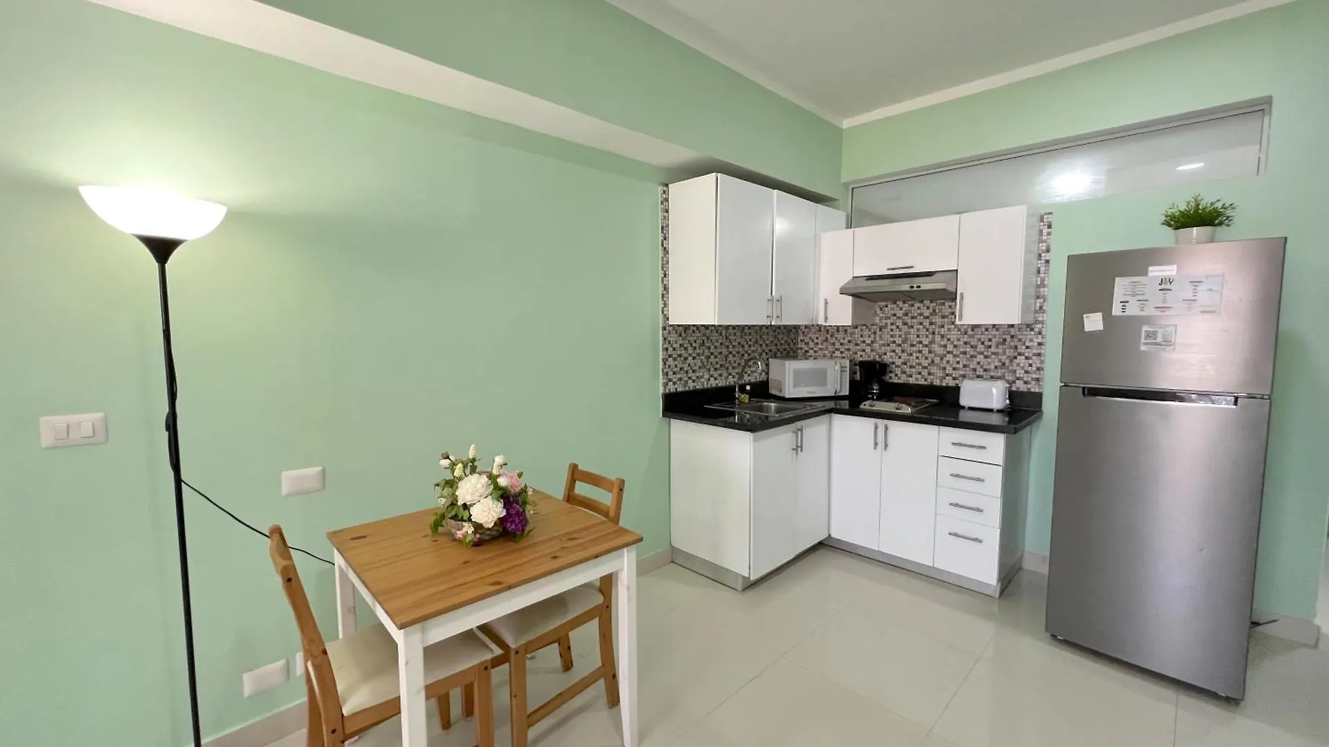 Hotel Vacation Studios With Rooftop Pool, Beach Club, Restaurants - Playa Los Corales Punta Cana