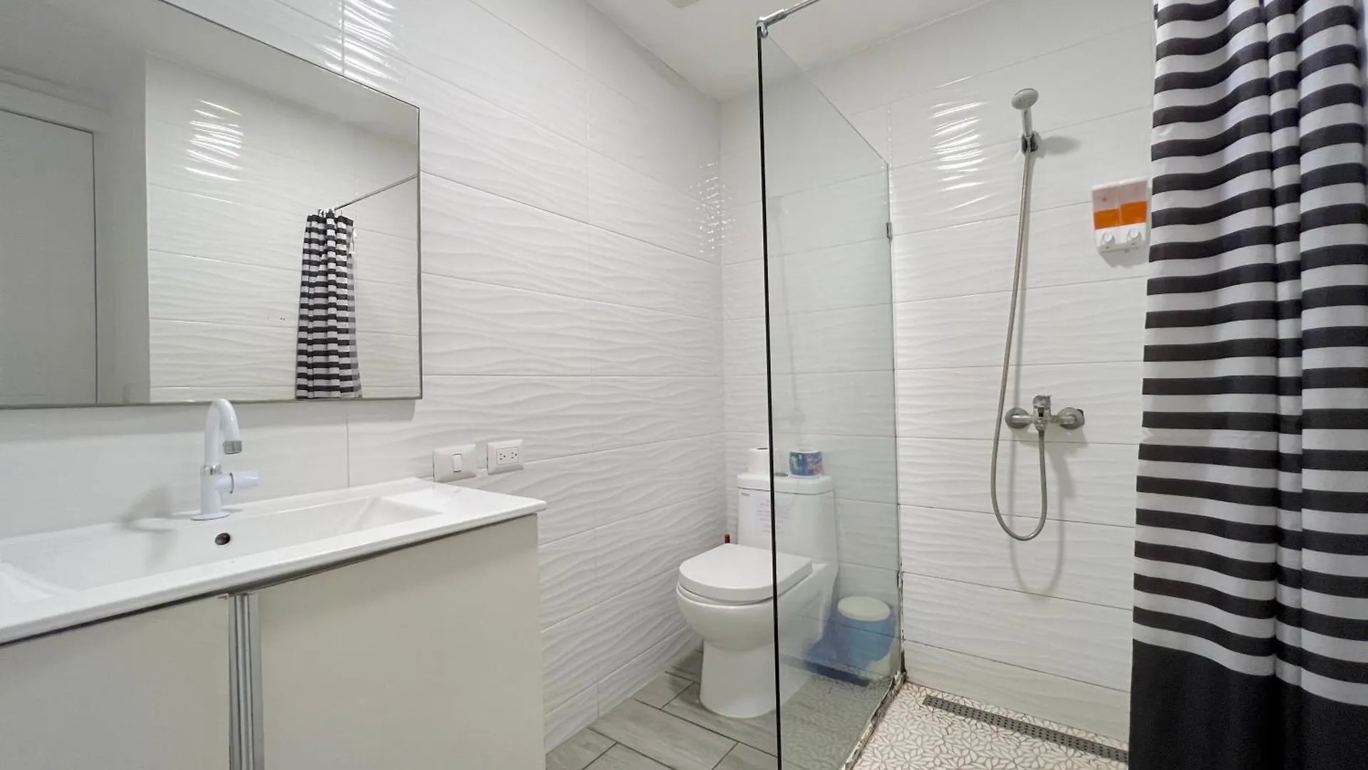 Vacation Studios With Rooftop Pool, Beach Club, Restaurants - Playa Los Corales Punta Cana Dominican Republic